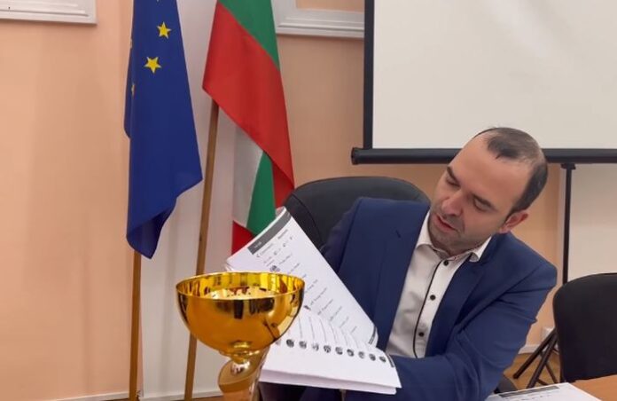 Китайски ботове опитаха да опорочат Спортист на публиката в Кюстендил