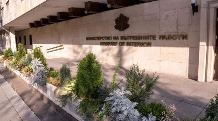 Надграждат системите в Портала за електронни услуги на МВР