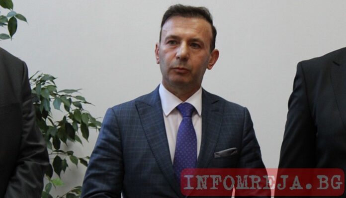 Млад мъж от Добрич е задържан, подал сигналите за бомби в училищата