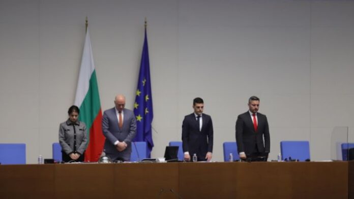От "най-доброто предстои" до "разглобяване на сглобката" - политическите заявки за 2024 г.