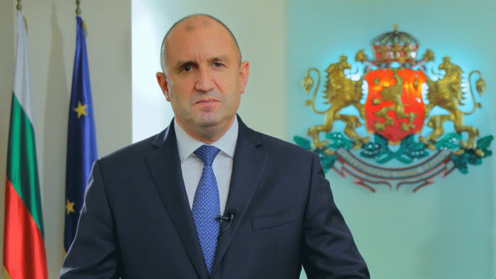 Политиците честитиха Новата 2024 г.