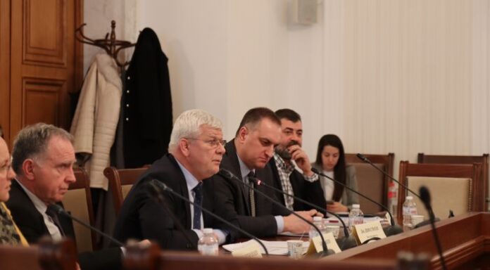 Министър Вътев: Вероятно България няма да загуби нито едно евро по ПРСР