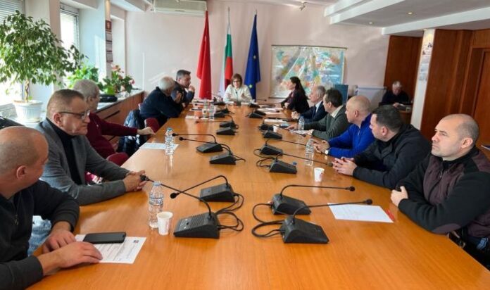 БСП настоява: Две тарифи за водата и водни помощи за нуждаещите се