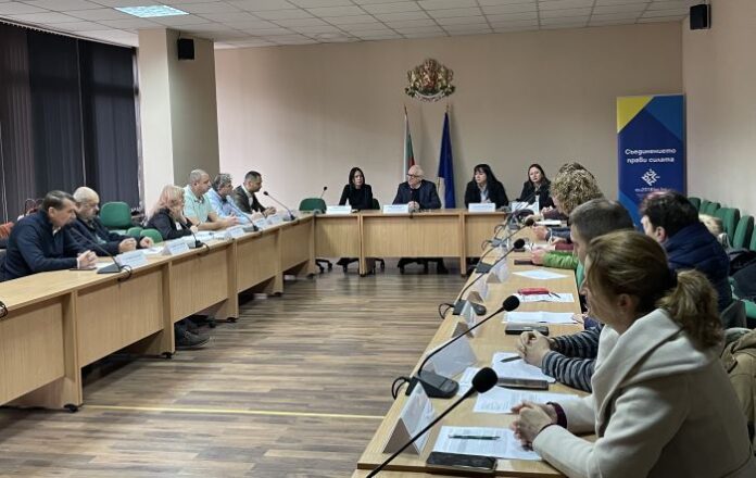 ЕРМ Запад на среща с местните власти в Кюстендилско! Действат по-бързо при кризи