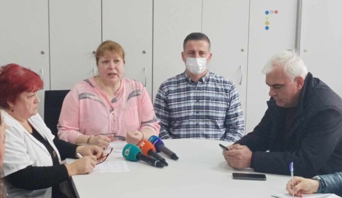 Първан Дангов за случая „Ивана“: Учителите били „невинни“, а майката нямала снимки на момичето