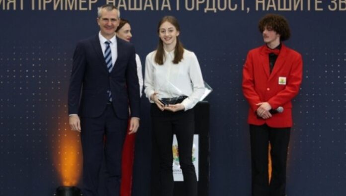 Спортното министерство награди най-добрите спортисти от 2023 г.
