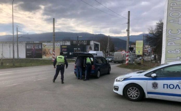 След спецакция в Благоевградско: 2-ма са арестувани, а 21 отнесоха актове