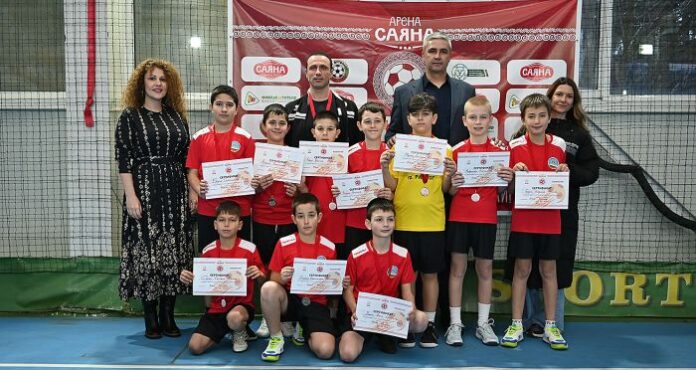 В Разлог завърши детският турнир по минифутбол "Арена Саяна"