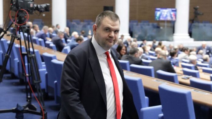 Пеевски е оптимист за ротацията: Ще бъде огромна грешка, ако не се случи
