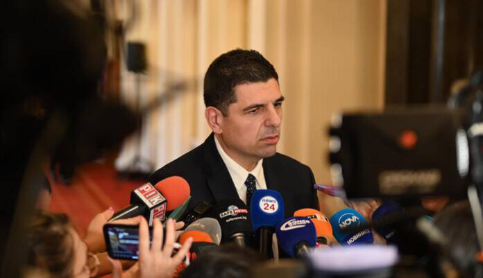 Ивайло Мирчев: Срещу съветник на президента са пращани сигнали в президентството