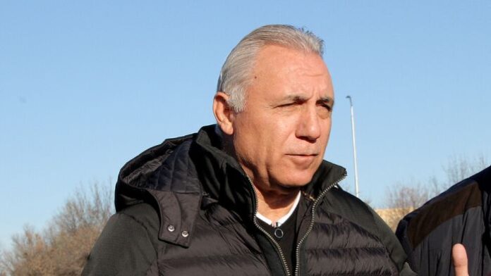 Христо Стоичков пусна дебютна песен