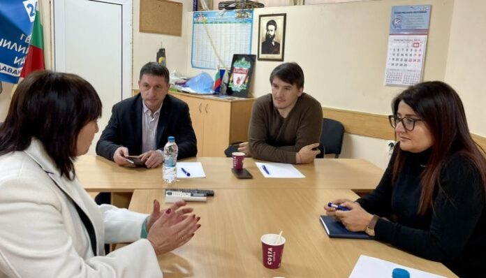 ГЕРБ с приемна в Дупница: Служители се жалват от уволнения и реваншизъм
