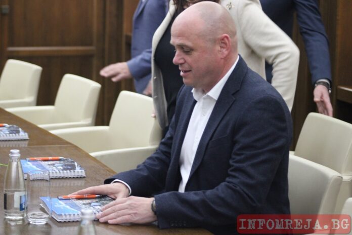Стойчо Баненски към кмета на Добринище: Вместо да пилеете енергия за подписки, да бяхте направили анализ
