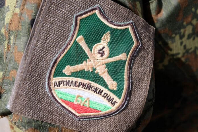 100% от личния състав на армията ни ще има нови каски и бронежилетки