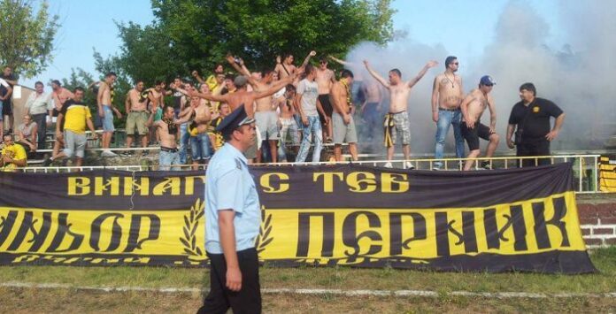 12 полицаи пазят феновете на Миньор в Хаджидимово