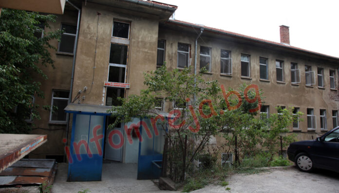 13-годишна роди момиченце в Благоевград