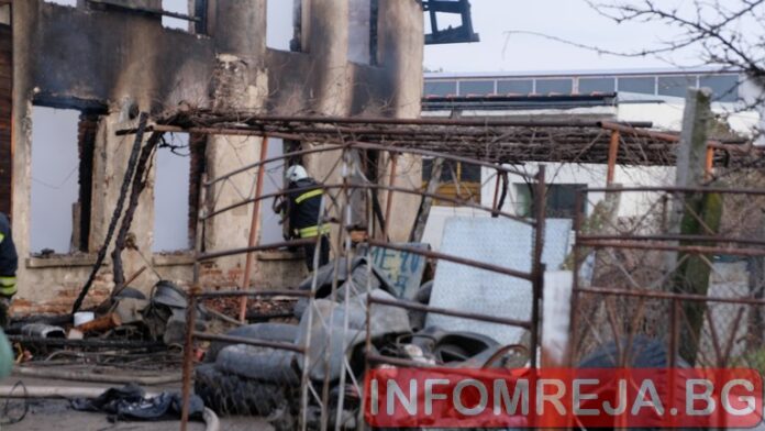 13 пожара на стърнища гасиха в Пиринско