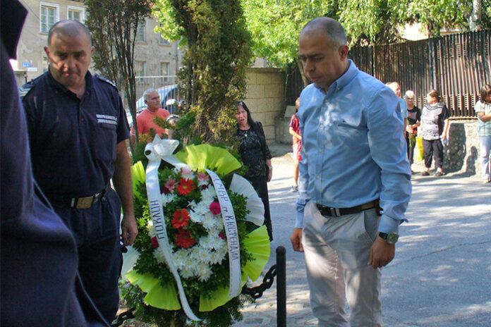 16 години от гибелта на шестимата пожарникари и полицаи при взрива в Големо село
