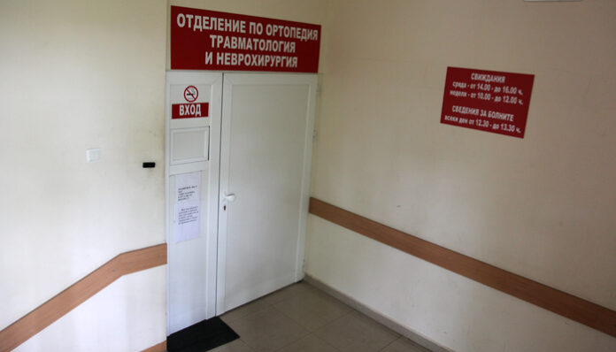 17-годишен със счупена ключица