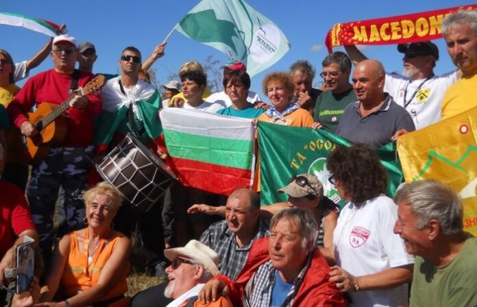 220 туристи от три държави си дадоха среща на пирамида 106 край Жеравино