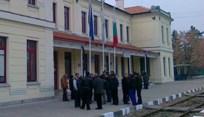 30-ина души стачкуваха на жп гарата в Кюстендил