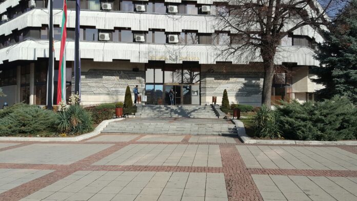 380 хил. лв. са приходите от „Паркинги и гаражи“ в Дупница