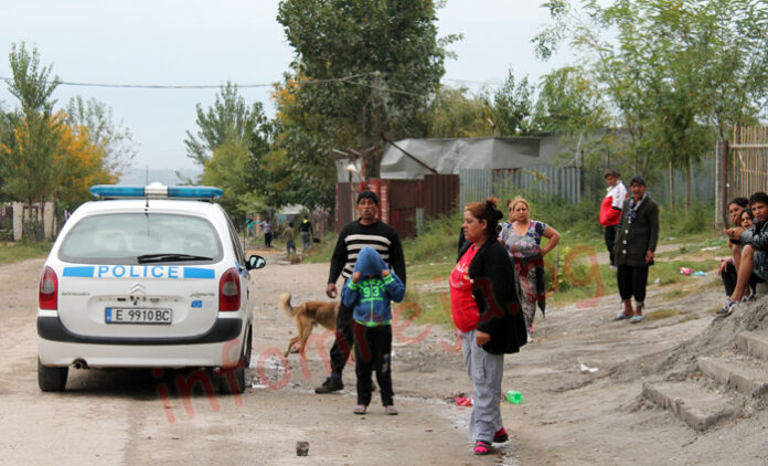 40 домакинства останаха без ток след спецакция в ромската махала в Петрич