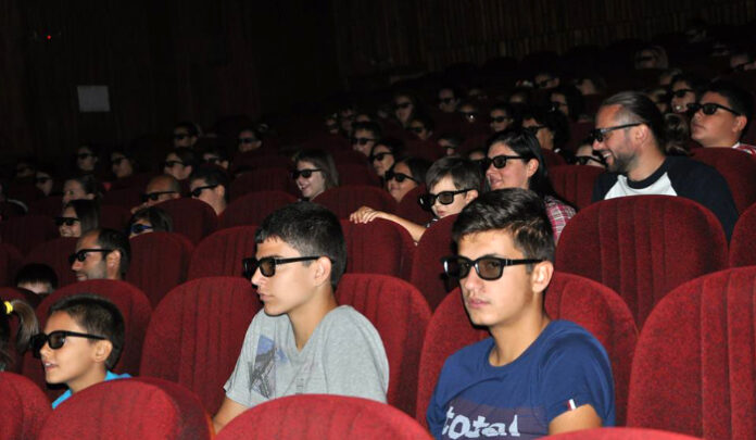5 прожекции на култови 3D филми в Разлог