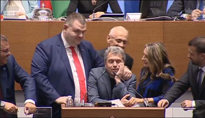Абсолютен крах на 50-ото НС