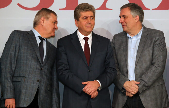 АБВ си тръгва от властта