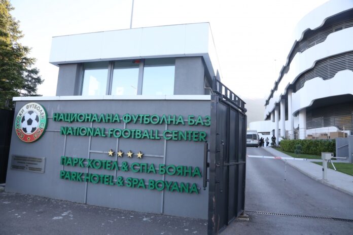 Агент под прикритие шокира с разказ за расисткия скандал