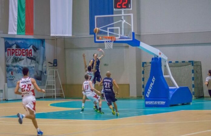 Академик Благоевград спечели шестa победа в А група