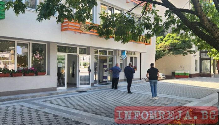 Акцията в Симитли: Проверен е домът на кмета