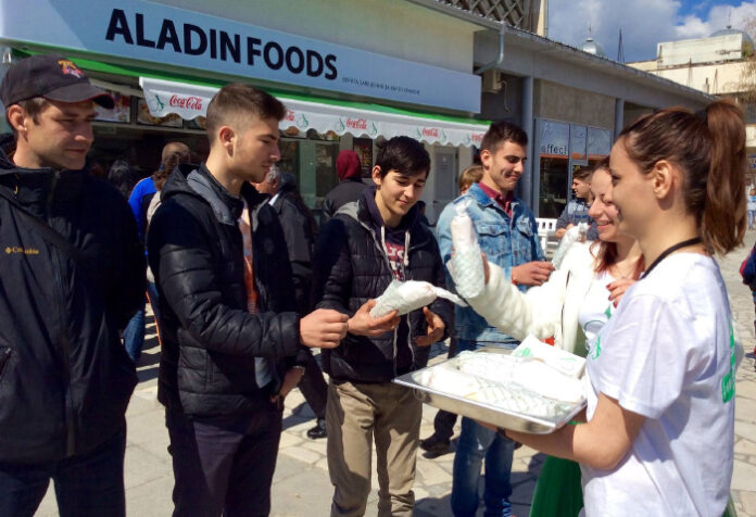 Aladin Foods организира най-голямото надяждане с дюнери  за откриването си в Кюстендил