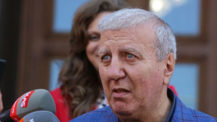 Александър Томов и Лъчезар Аврамов се регистрираха за президентските избори