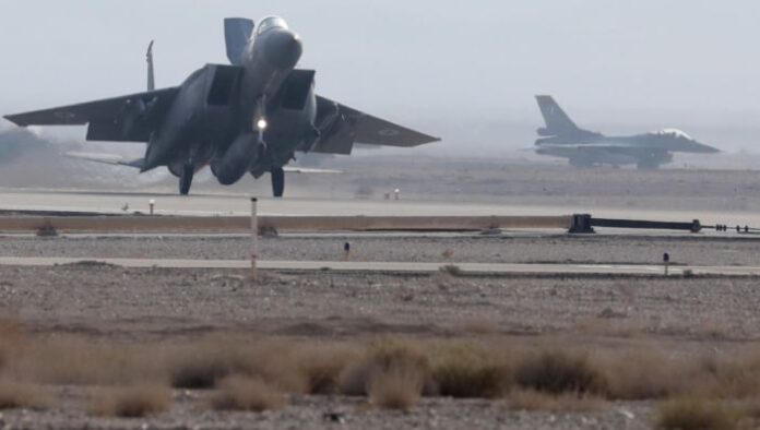 Американски изтребители F-15 пристигнаха в Близкия изток