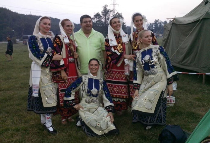 Ансамбъл „Пирин” представя България на танцов фестивал в Румъния