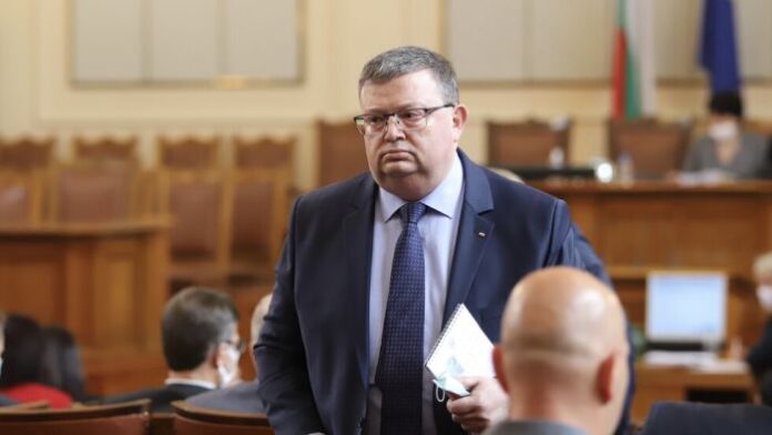 Антикорупционната комисия насрочи дата за изслушването на Сотир Цацаров