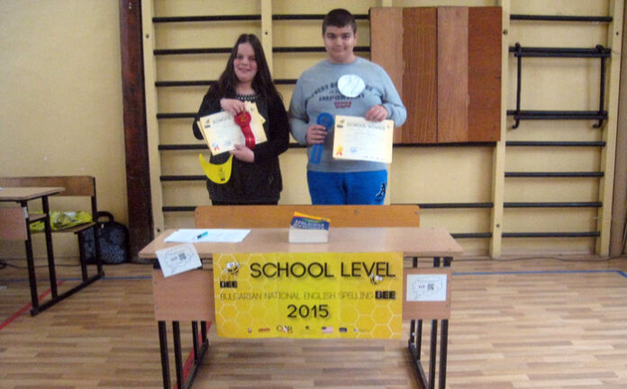 Антон Йорданов стана пръв в състезанието „Spelling Bee 2015“ в Кюстендил