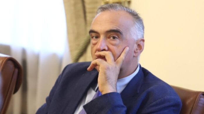 Антон Кутев: Да се събират