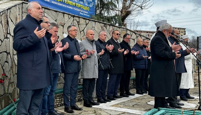 АПС отбелязаха 40-ата годишнина от първия протестен митинг срещу 