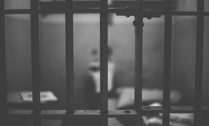 Арестант скочи от третия етаж на полицията в Пловдив и загина