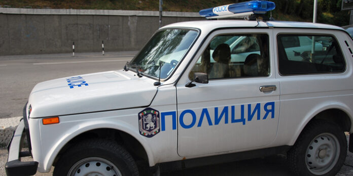Арестуваха двама дилъри над дрога