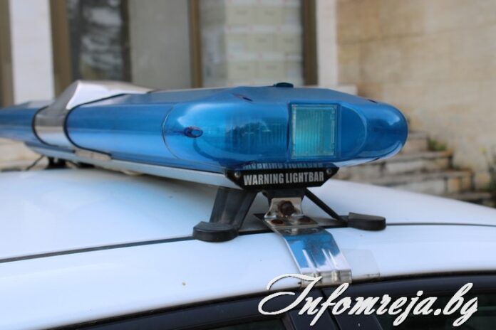 Арестуваха двама мъже