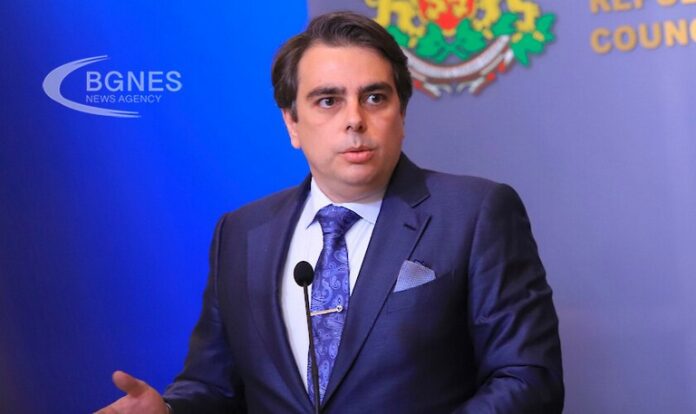 Асен Василев: Започваме детайлен преглед на Фонда на фондовете