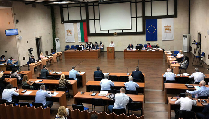 Атанас Дафинов временно ще управлява 