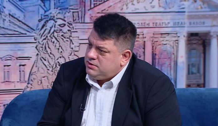Атанас Зафиров: Кирил Петков ни предложи кодовете на машините