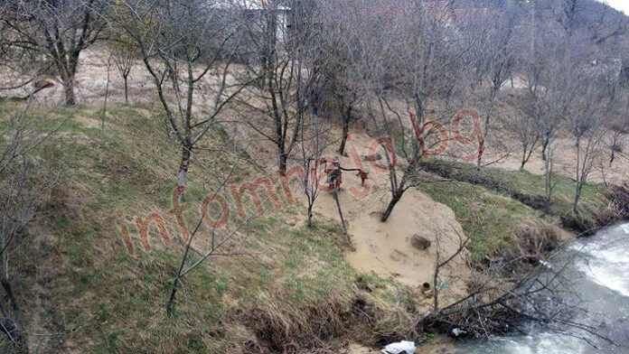 Бедствено положение в Пелатиково заради активирано свлачище