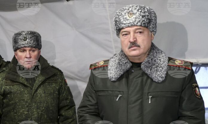 Беларус алармира за струпване на украински войски на границата й