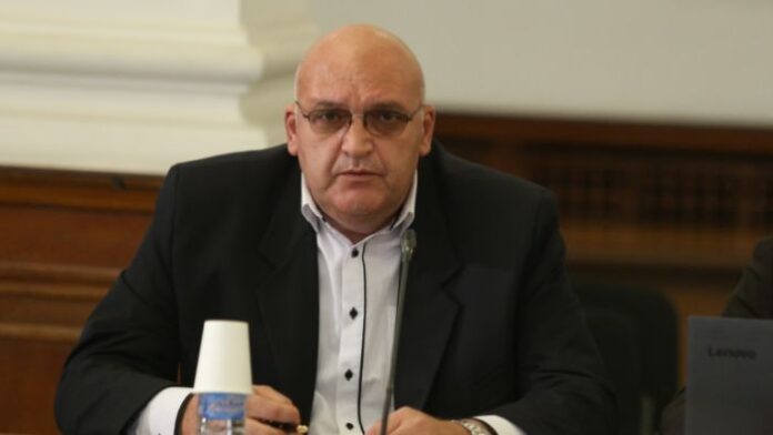 Без повече хартиени медицински бележки в училищата